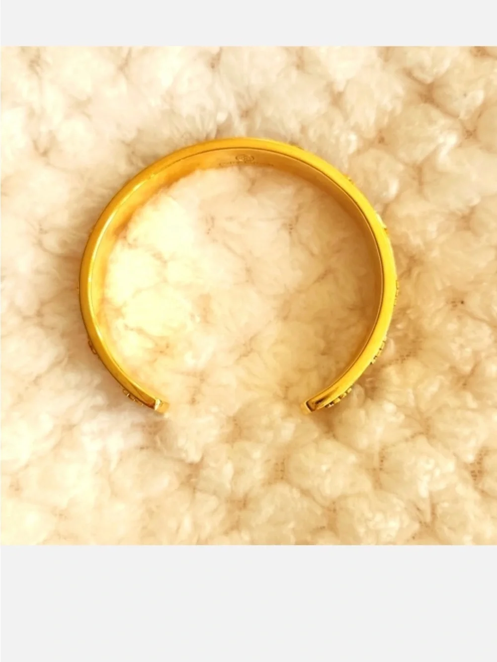 Tory Burch Black and Gold Logo Link Bangle